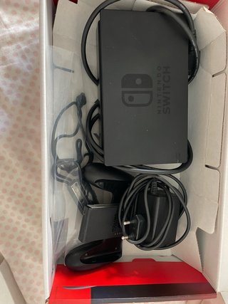 Nintendo Switch + Mario Kart 8 Deluxe