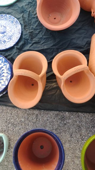 Canestri in terracotta per piante