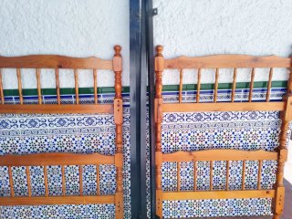Cama litera de madera maciza y metal