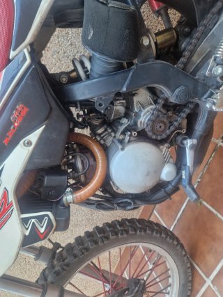 Beta RRT Enduro Ciclomotor Roja y Blanca