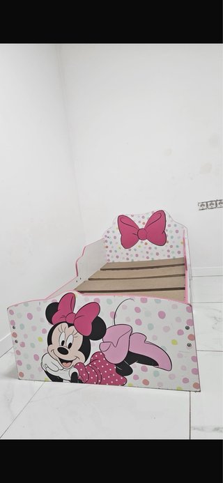 Cama infantil coche de carreras