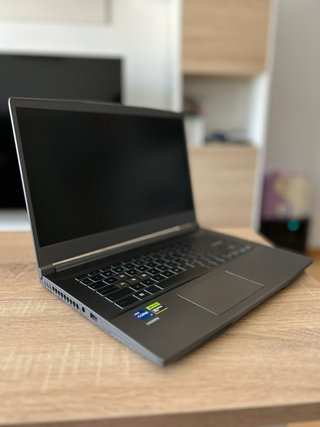 MSI Thin i7/4050/16gb ram/15” /abril /2025
