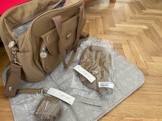 Bolso Maternidad + Cambiador + Portabiberones