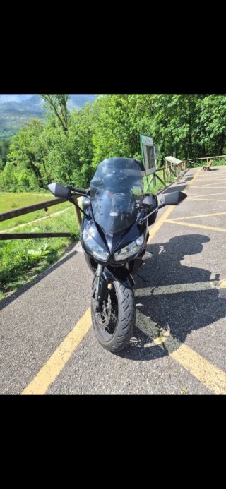 Kawasaki Z1000 SX Negra
