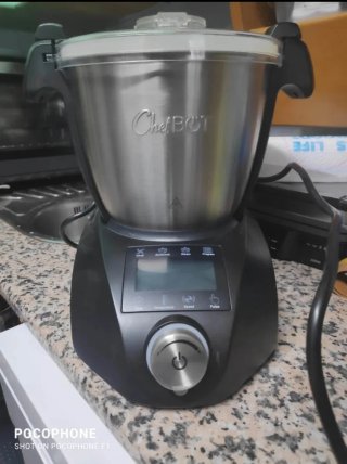 ChefBot IKOHS con vaporera y libro de recetas