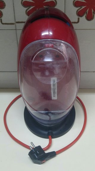 Cafetera Dolce Gusto DeLonghi Jovia Roja