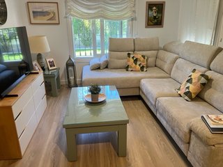 Mesa de centro de madera  +cristal biselado
