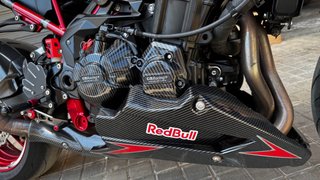 Kawasaki Z900 Negra y Roja