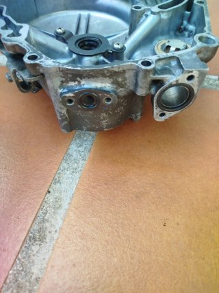 Tapa Embrague Suzuki DR 650 RS