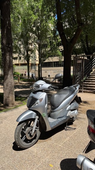 Honda SH 125cc Scooter 2009 Plata