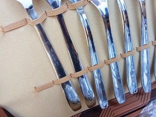 Servito Acciaio Inox Nuovo