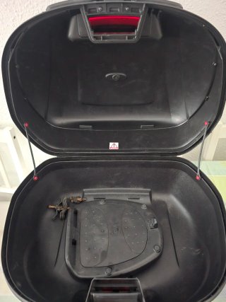 Baul moto Yamaha maleta top case cofre topcase