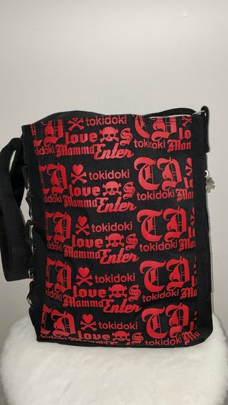 Bolso Punk Tokidoki Negro y Rojo