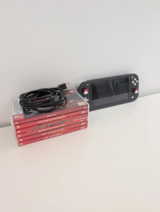 Nintendo Switch Lite Negra + Cargador Nintendo