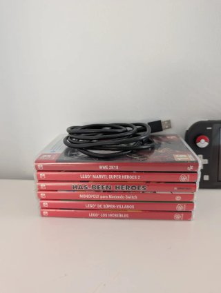 Nintendo Switch Lite Negra + Cargador Nintendo