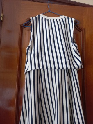 Falda larga con top rayas