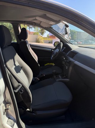 Opel Astra 2004