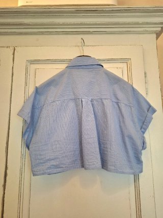 Camicia crop Zara righe azzurre