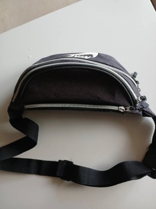 Riñonera Nike Negra/Gris (imitac.)