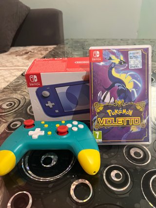 Nintendo Switch Lite + Controller + Pokémon Violet