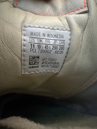 Zapatillas Adidas Blancas y Grises