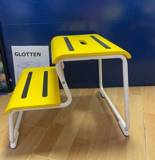 Escalón infantil IKEA GLOTTEN amarillo