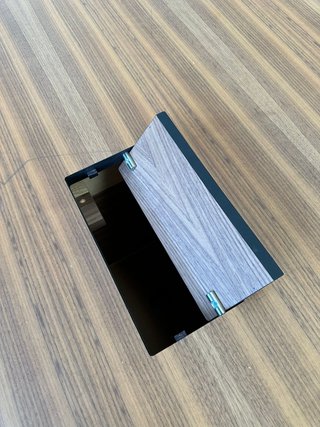 Mesa redonda de madera