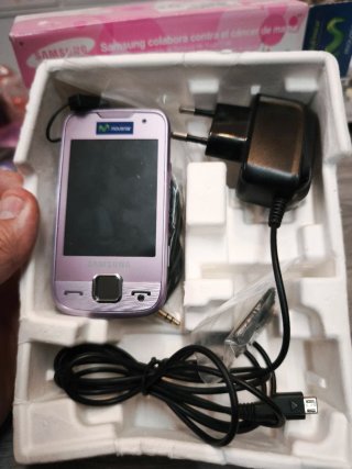 Samsung S5600 MyTouch 2GB Pink Ribbon