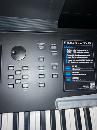 Yamaha MODX6/7/8 Piano Eléctrico