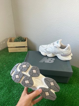 New Balance 9060. Talla: 36