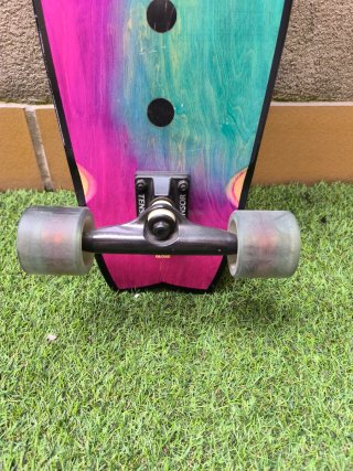 Longboard Globe con diseño degradado