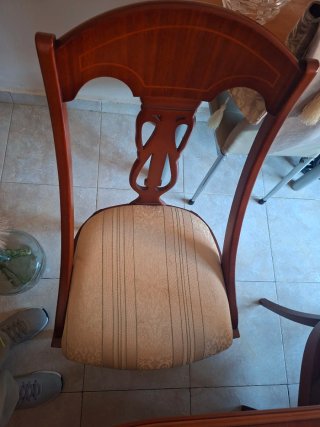 Mueble + mesa de comedor con 6 sillas