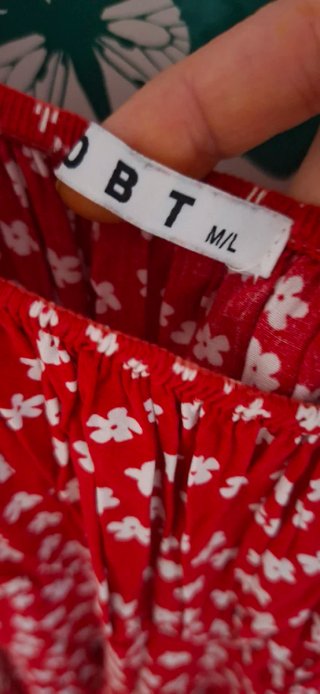 Vestido rojo estampado flores