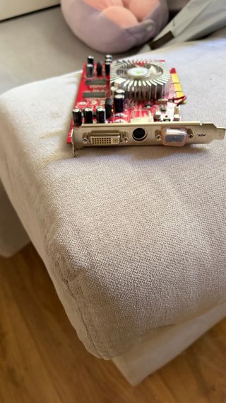 MSI FX5700 LE Tarjeta Gráfica NVIDIA