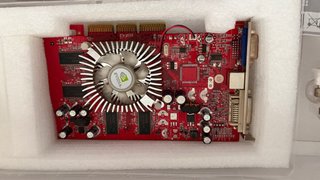 MSI FX5700 LE Tarjeta Gráfica NVIDIA