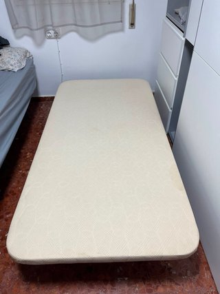 Base tapizada beige