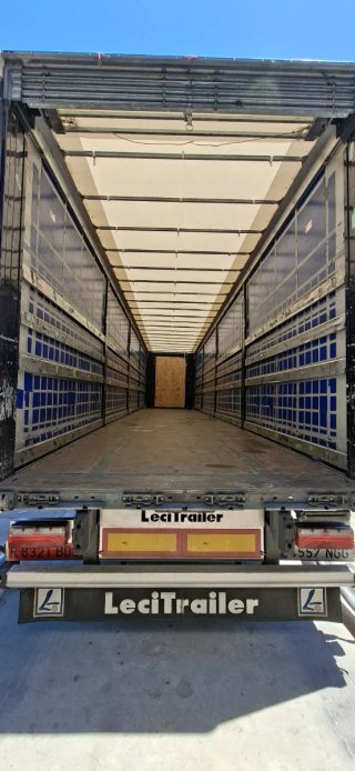 Semirremolque Tauliner LECITRAILER.