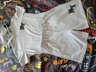 Conjunto gris NY niño 7 años