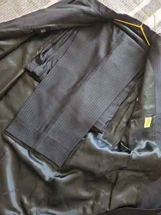 Traje Carlo Pignatelli Negro Rayas