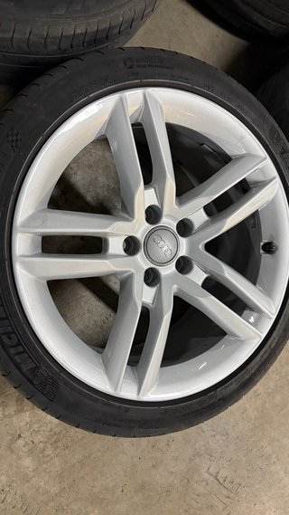 Llantas Audi 18” 8,5” T29 Originales