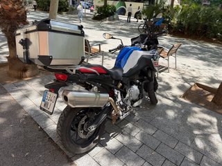 BMW F 750 GS acabado Sport con 7.500 km.
