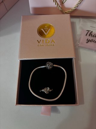 Conjunto Vida con Joyas: Pulsera y Anillo Rosa