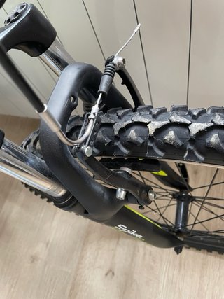Bicicleta de Montaña BH Negra y Amarilla