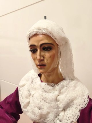 Réplica Esperanza de Triana con candelero
