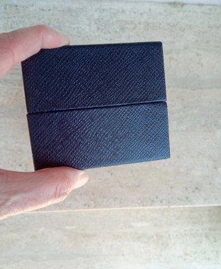 Scatola Prada nuova robusta logata saffiano blu