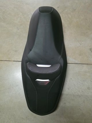 Asiento Yamaha Xmax 300 Negro