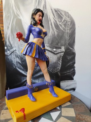 Figura Megan Fox Cheerleader Zombie