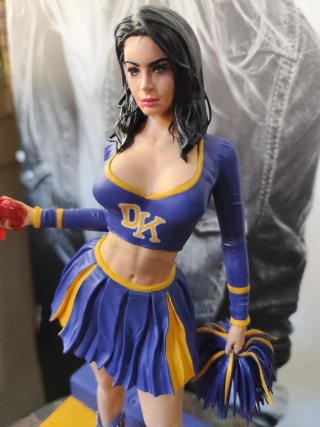 Figura Megan Fox Cheerleader Zombie