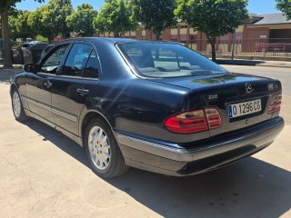 Mercedes-Benz Clase E220 CDI