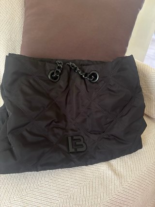Bolso de hombro Bimba y Lola negro